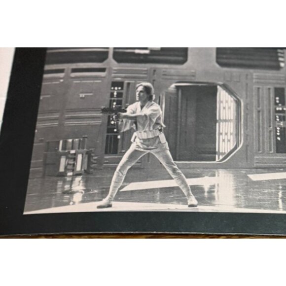 Star Wars 1977 Original Movie Premier Theater Souvenir Program Magazine 11.25x9 - Picture 4 of 9